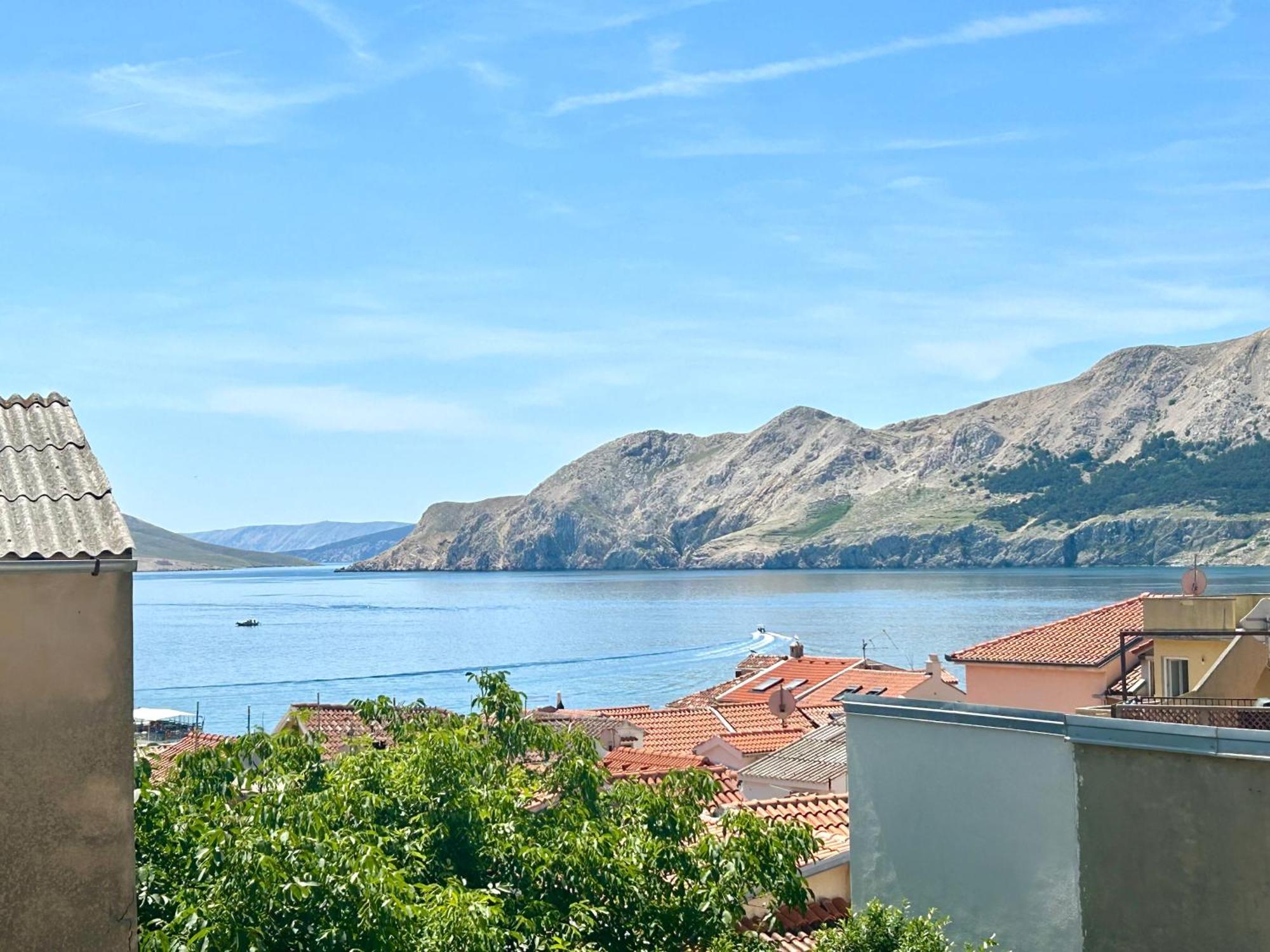 Studio Neven With Sea View Baška Exterior foto